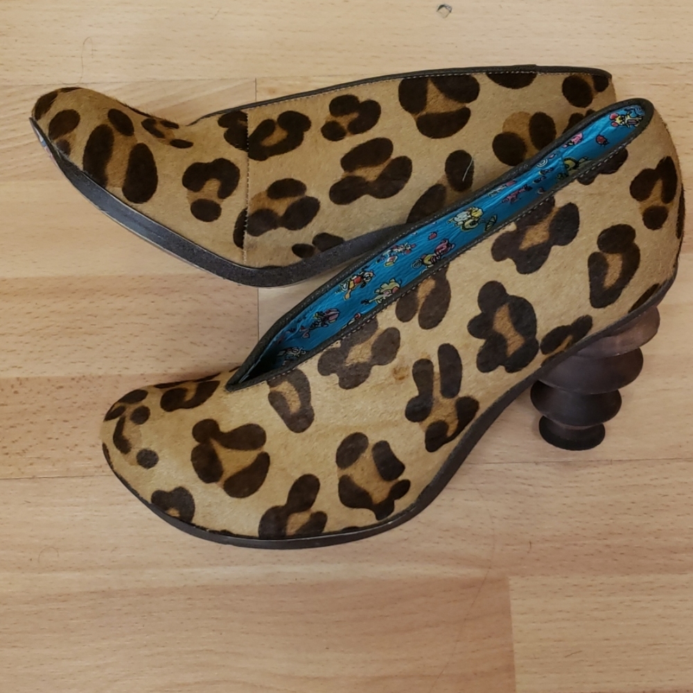 Irregular leopard shoes print 9